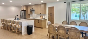 Spacious 4-bedroom home with AC located minutes from Hale’iwa town and Waimea