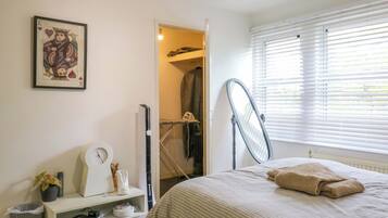 1 bedroom, individually decorated, individually furnished, free WiFi
