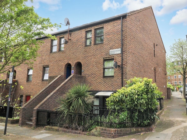 22a Warrender Road - Hertfordshire