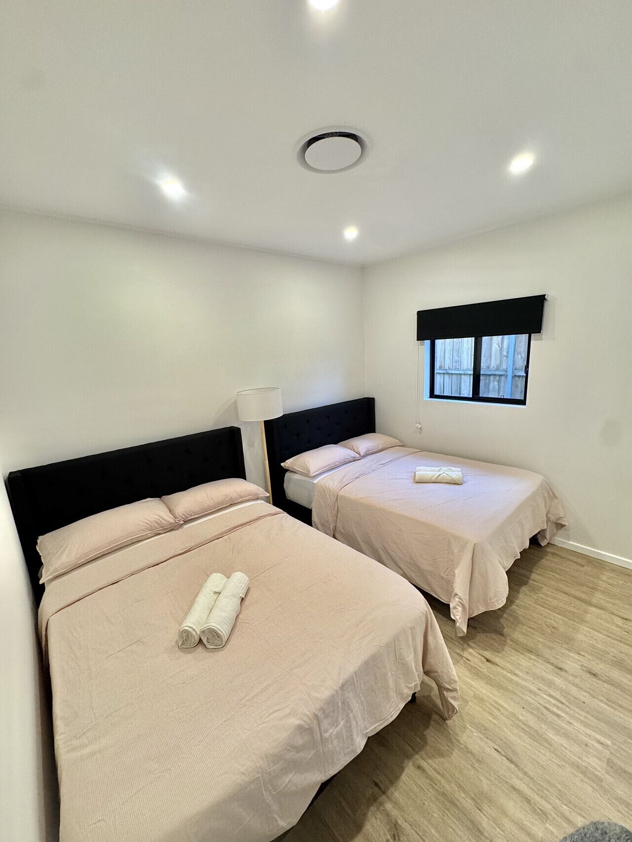 3 多间卧室、办公桌、熨斗/熨衣板、WiFi