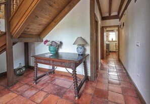 Interior - Casa Taté in Trasvía, Comillas — Space and serenity to share (Trasvía, Comillas)
