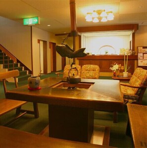Lobby - Hirayu Onsen KKR Hirayu Takaraso (Takayama)