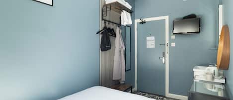 Chambre Double, salle de bains commune
