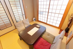 Interior - Kanmuritei (Kyoto)
