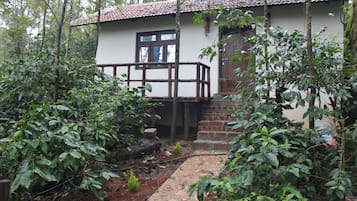 Comfort-Ferienhaus, Balkon, Hügelblick | Außenbereich