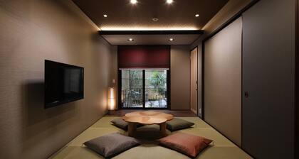 Kanade Kyoto-hachijoguchi