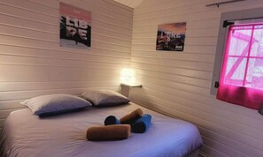 2 bedrooms, free WiFi, bed sheets
