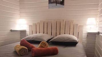Lit parapluie, Wi-Fi gratuit, draps fournis