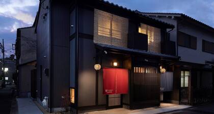 Tsumugi Kujo Aketacho Bettei