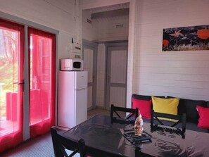 Dining - "Montcalm" Les Chalets de Montorgueil (Saurat)
