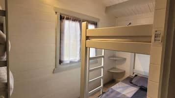 2 chambres, Wi-Fi gratuit, draps fournis