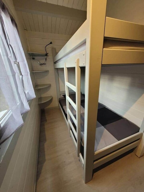 2 chambres, accès au Wi-Fi (inclus), literie fournie