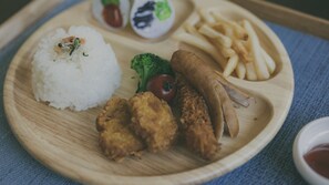 Breakfast meal - Kinasa no Yu Hotel & Cottage (Nagano)