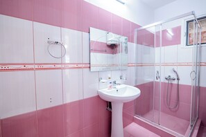 Appartement, vue jardin | Salle de bain