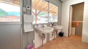 Bathroom - Shinkurumi Land (Takayama)