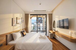 Luxury Studio, Balcony, City View - GRAND LUX by BRIO (Phuong An Hai Bac)