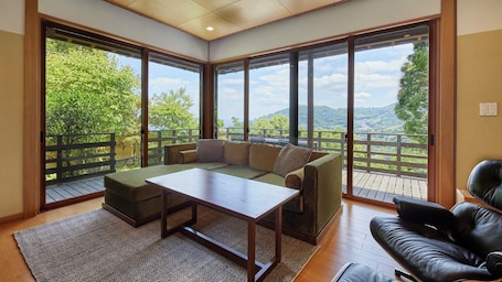 Living area. Glampetit Koh