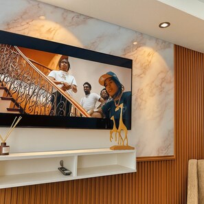 Room, 1 Bedroom | Interior - Room-tranquil Haven Om Hollow (Cape Town)