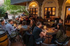 Room, 1 Bedroom | Dining - Room-tranquil Haven Om Hollow (Cape Town)