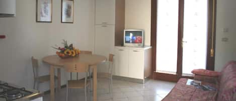 Apartment, 1 Bedroom, Terrace | Living room