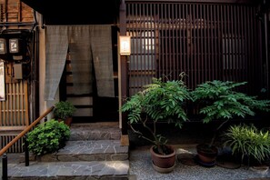 Chi tiết ngoại thất