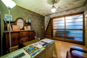 Unclassified image, 5 of 55, button - Kyoto Kumano House (Kyoto)