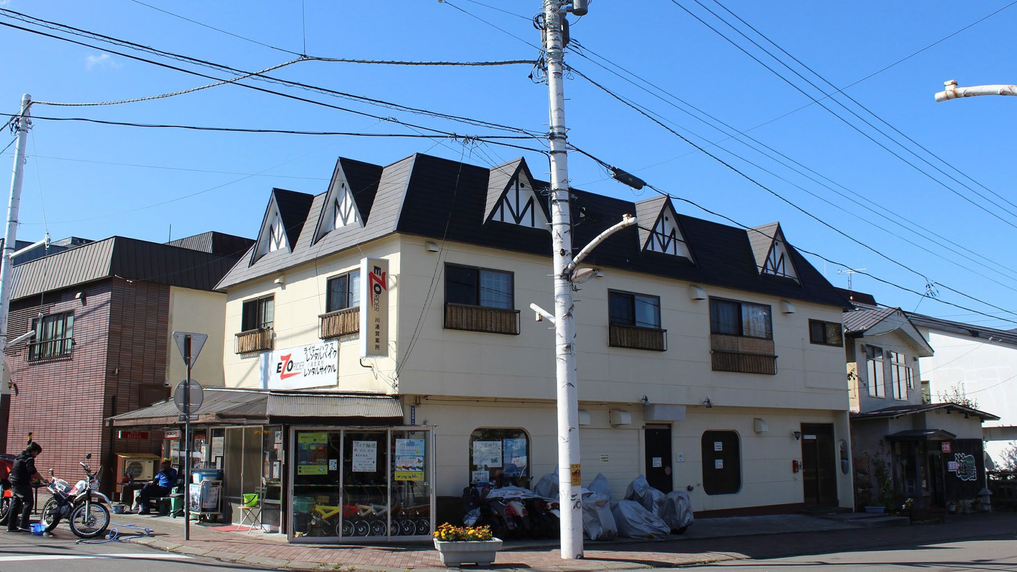 المنشأة من الخارج