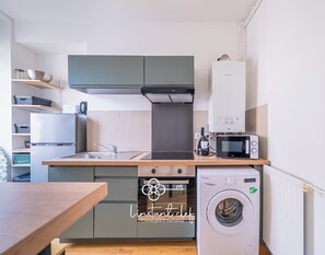 Fridge, microwave, oven, stovetop - Bright cocoon near the station - Pets OK (Le Mans)