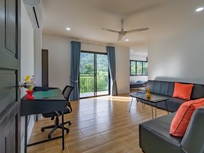 Living room - Luxurious Villa With Private Pool and Stunning Views (Chalong)