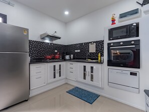 Villa, 3 Bedrooms, Private Pool, Mountain View | Interior - Luxurious Villa With Private Pool and Stunning Views (Chalong)