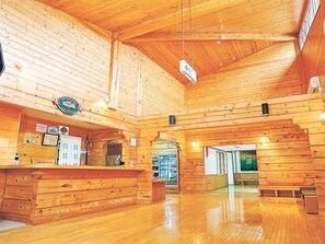 Lobby - Yunni no Yu (Yuni)