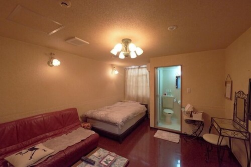 Hotel 4F Macaroni