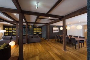 Dining - Greystone (Kutchan)