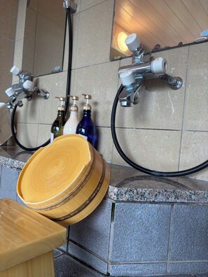 Bathroom - Kinosaki Onsen Sanso Ashigaru Ryokan (Toyooka)