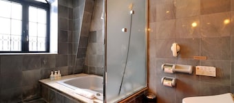 A-brand Hotel & Golf Club