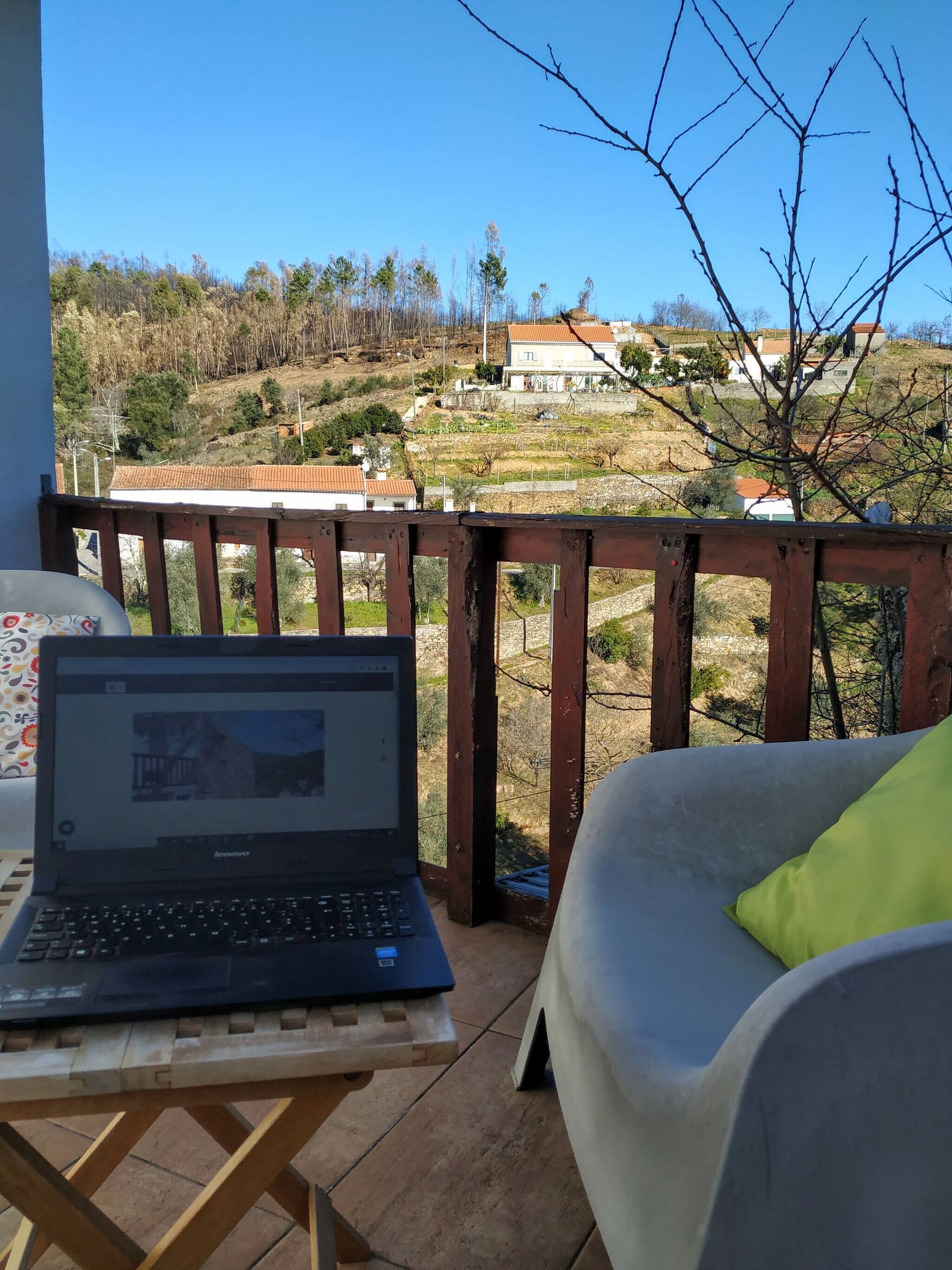 Rumah, 2 kamar tidur, balkon | Halaman properti