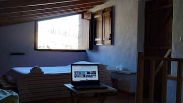 House, 2 Bedrooms, Balcony | 2 bedrooms