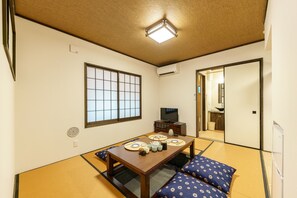 Dining - Yadoya Sen no Kawa (Tokyo)