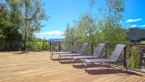 Terrace/patio - Top Deck - Amazing views and space! (Bright)