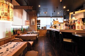 Bar (on property) - Hotel Yukita (Sapporo)