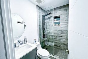 House - Ocean Pearl Estate 3BR 2BA W Pool (Fort Lauderdale)