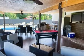 House - Ocean Pearl Estate 3BR 2BA W Pool (Fort Lauderdale)