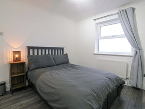 3 bedrooms, individually decorated, individually furnished, free WiFi - Seaview (Clacton-on-Sea)