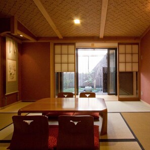 Dining - Akane-an Machiya House (Kyoto)