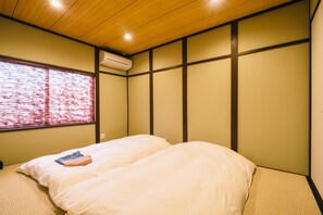 Room - Miro Kujo Kawaramachitei (Kyoto)