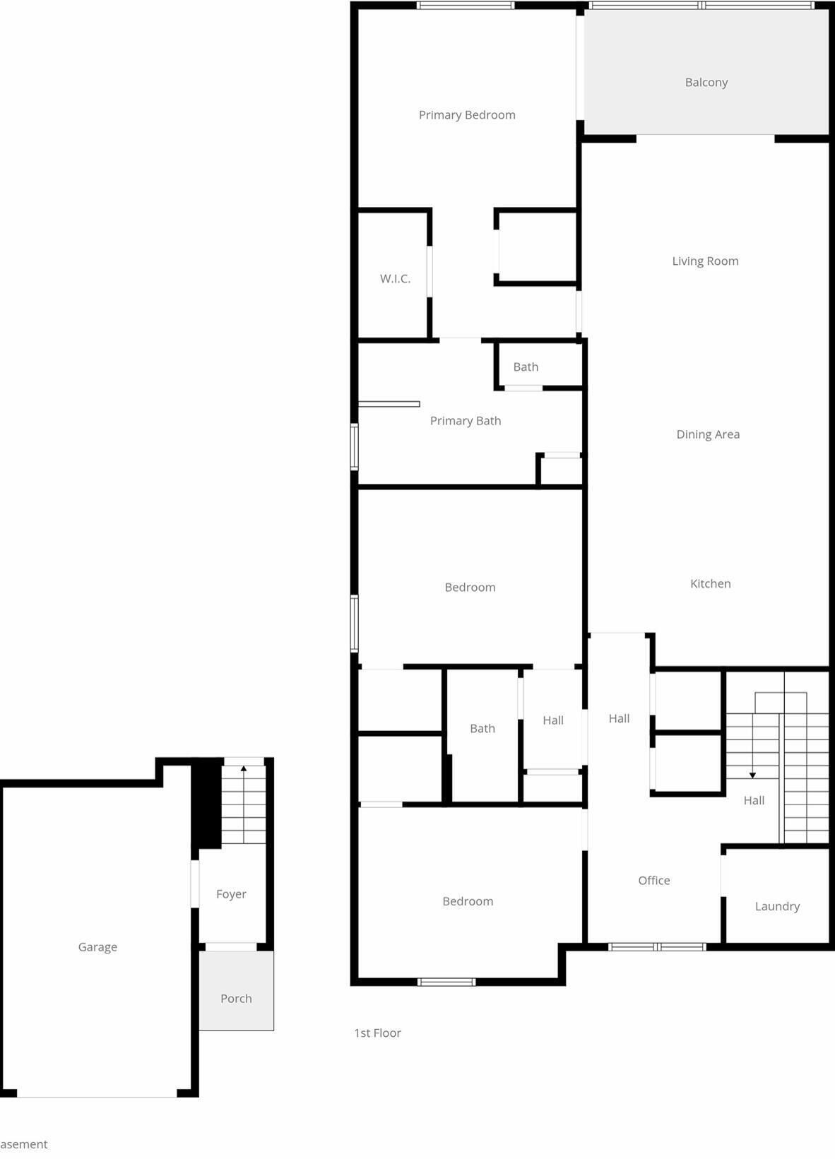Grundplan for en feriebolig med et soveværelse, opholdsstue, balkon, køkken, spiseområde og flere badeværelser.