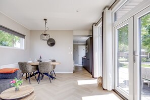 Dining - Cube XL 71 | 4 persoons chalet in Zennewijnen (Zennewijnen)