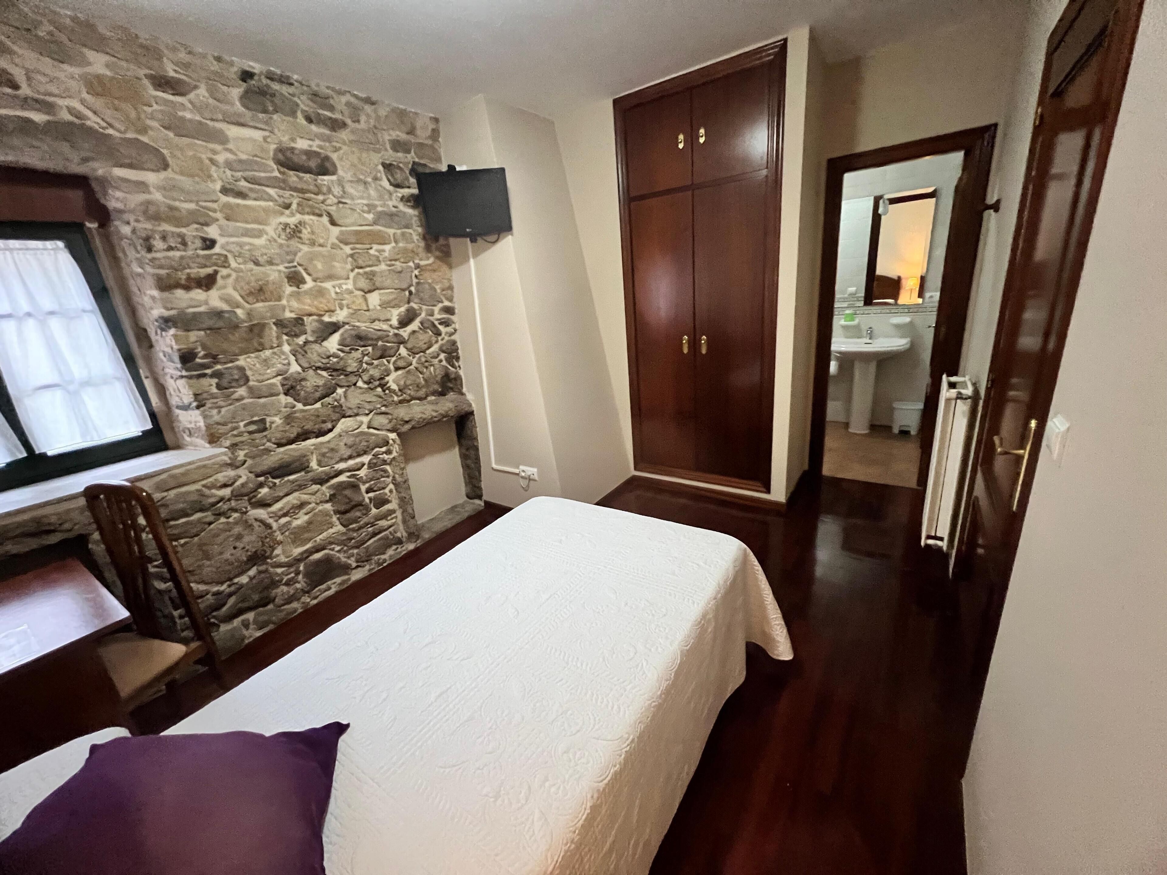 Habitación individual estándar | Escritorio, wifi gratis, ropa de cama