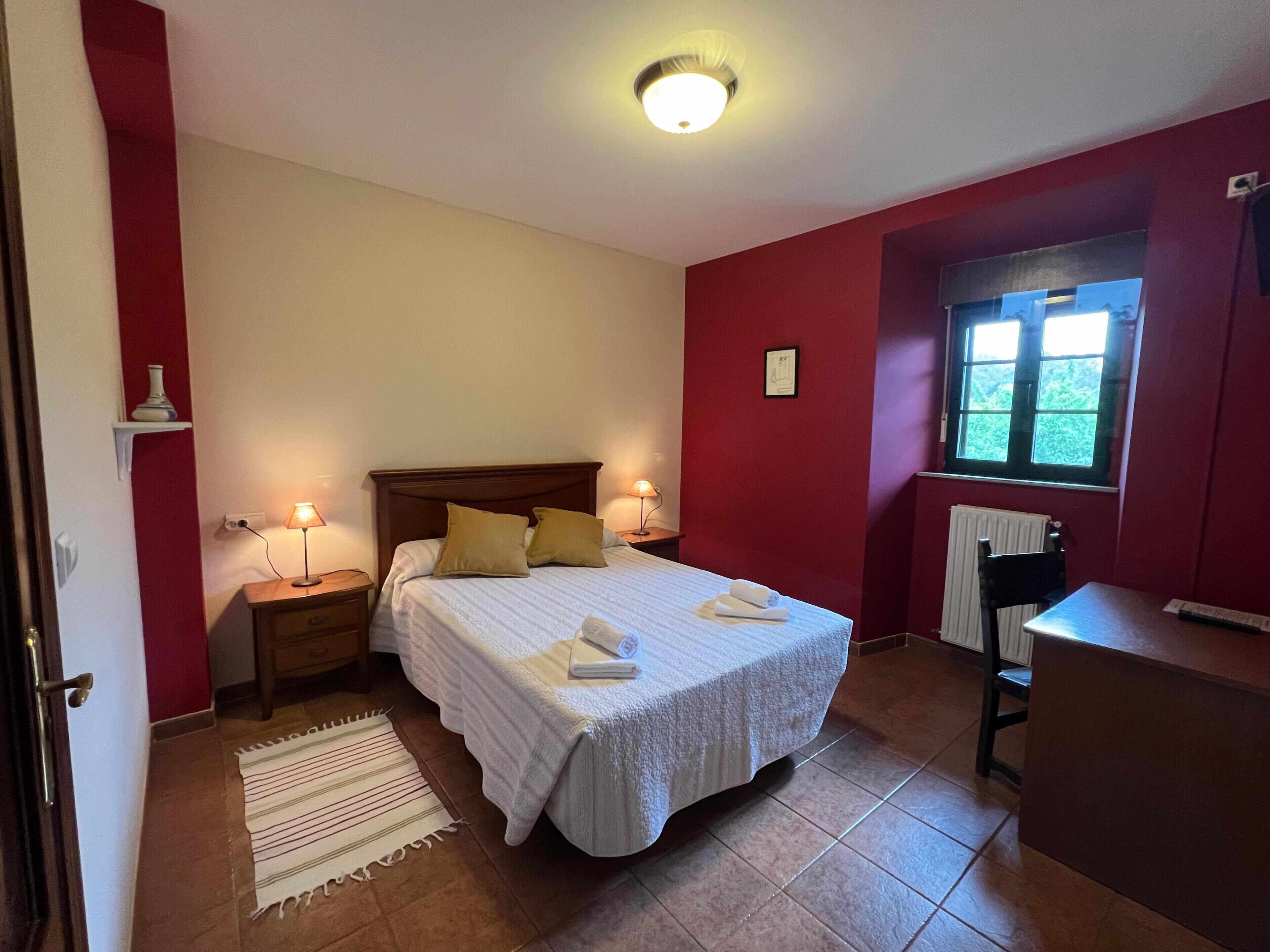 Classic Double Room, Garden View | Desk, free WiFi, bed sheets