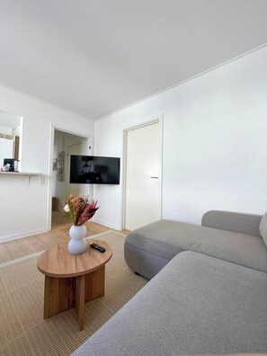 Living area - Cozy, bright and central apartment in Esbjerg (Esbjerg)